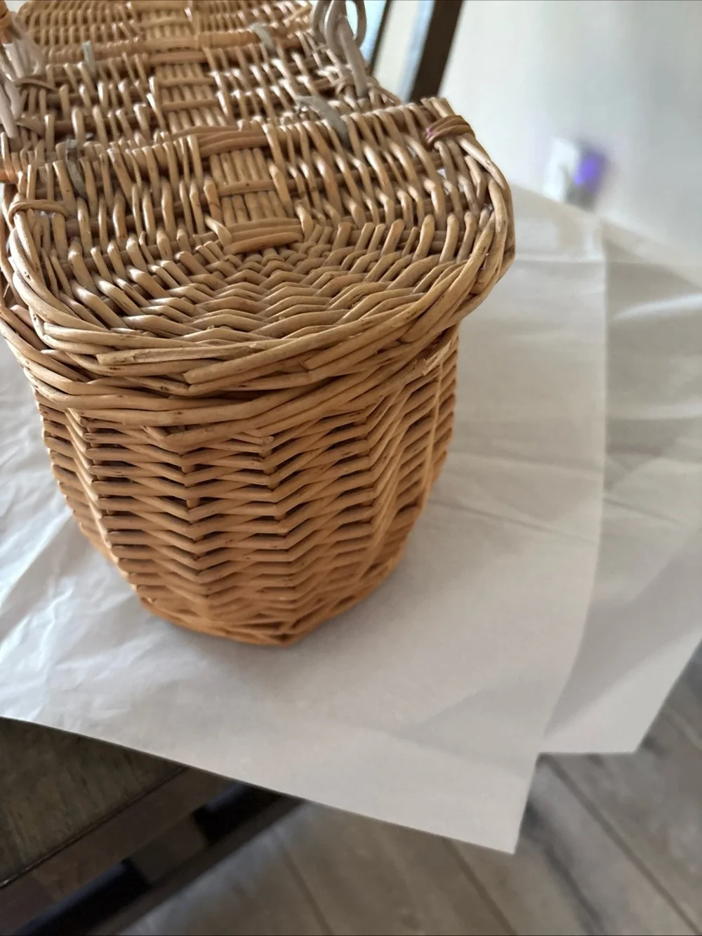 Gorgeous Vintage Oblong 15” Long WICKER Double Lidded Picnic Basket Awesome